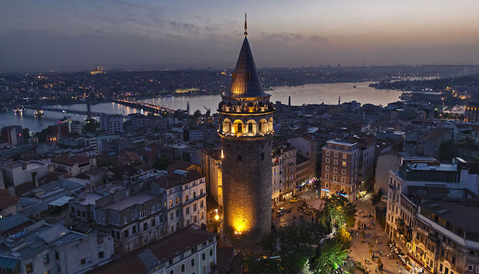 istanbulda-gorulmesi-gereken-gezilecek-yerler-Galata-Kulesi