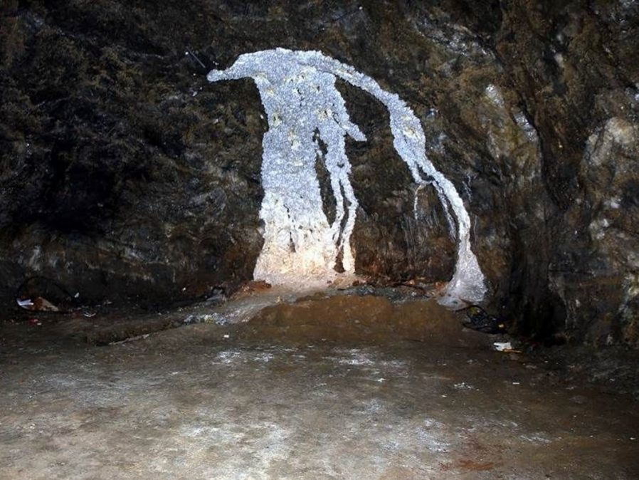 Tuz Mağaraları