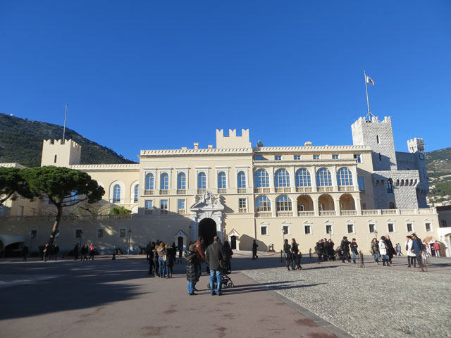  Place du Palais (Princely Palace- Prenslik Sarayı)