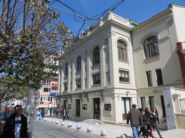 Süreyya Opera Binası
